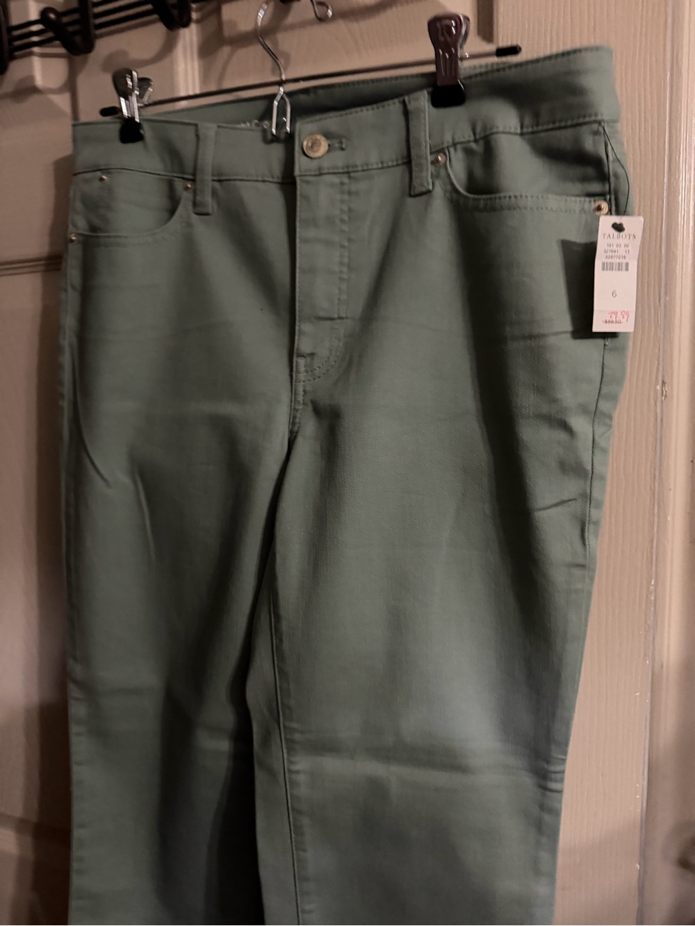 Talbots Women’s Sage Green Straight Crops